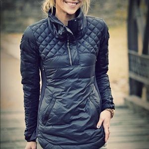 Lululemon ‘what the fluff’ pullover Black size 4